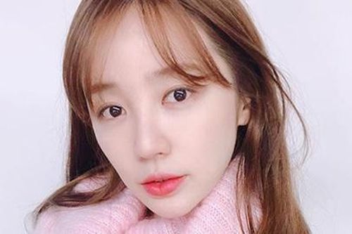 Yoon Eun Hee khóc 40 phút mỗi ngày