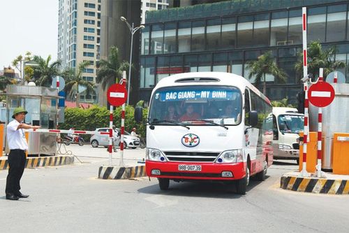 Mở bến xe khách sau 0 giờ: Coi chừng lợi bất cập hại