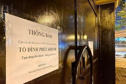 Hà Nội: Đền, phủ 'cửa đóng then cài' trong ngày đón tiệc Mẫu