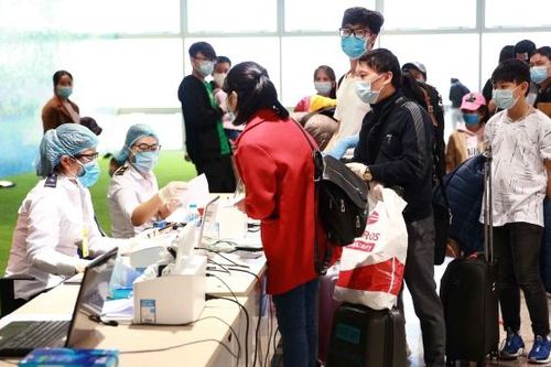 Hà Nội: Rà soát người nhập cảnh nhằm ngăn chặn nguồn lây COVID – 19