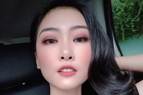 Cô thủ khoa mê hát vì cộng đồng