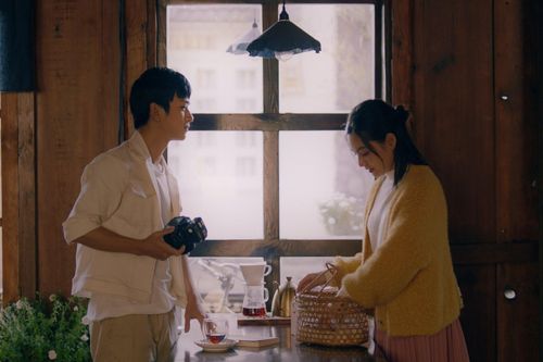 Thầy Ngạn đã gặp lại cô Hồng trong 'Sau này hãy gặp lại nhau khi hoa nở'