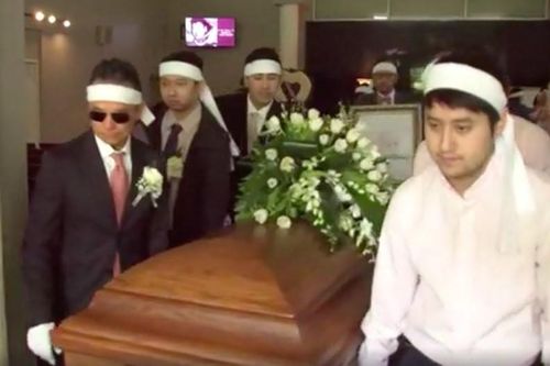 Hàng trăm ngàn lượt xem livestream lễ tang để tiễn đưa danh ca Thái Thanh