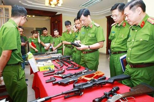 Mở cao điểm xử lý vi phạm mua bán vũ khí, vật liệu nổ