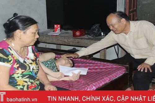 Cùng nhắn tin 'Chung tay xoa dịu nỗi đau da cam'
