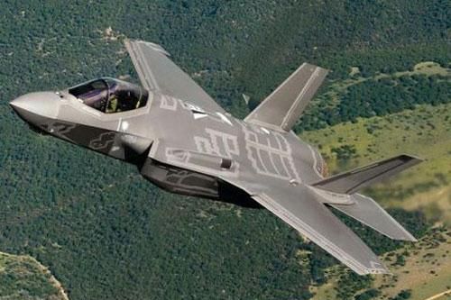 Thời đại máy bay tàng hình F-35 đã bị UAV 'kết liễu'?