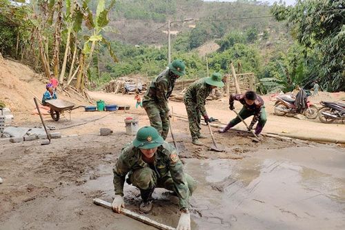 Lính biên phòng '3 bám, 4 cùng' nơi biên giới