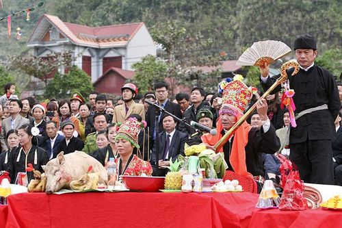 Cần có nhiều 'con nuôi' để kế thừa di sản