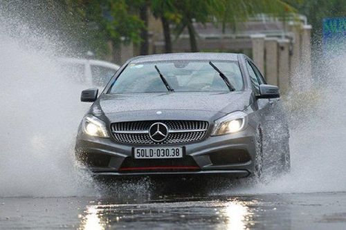 Kinh nghiệm lái xe trong thời tiết xấu mà các tài xế nên nắm rõ