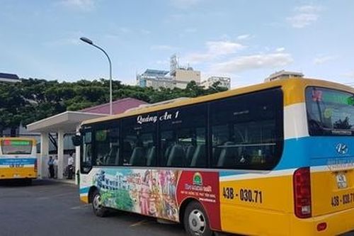 Đình chỉ lái xe và nhân viên xe bus ở Đà Nẵng đuổi khách giữa đường