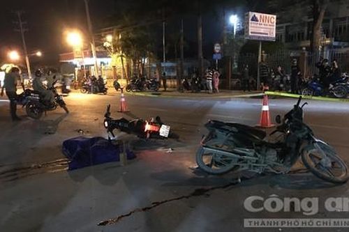 Bình Dương: Tai nạn lúc băng qua đường, 3 người thương vong