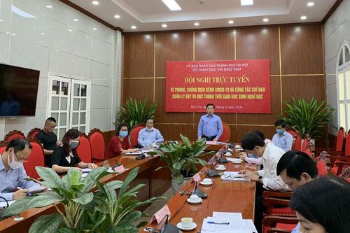 Tạm dừng đến trường nhưng không tạm dừng việc học