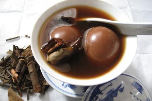 Dược thiện từ cây ích mẫu