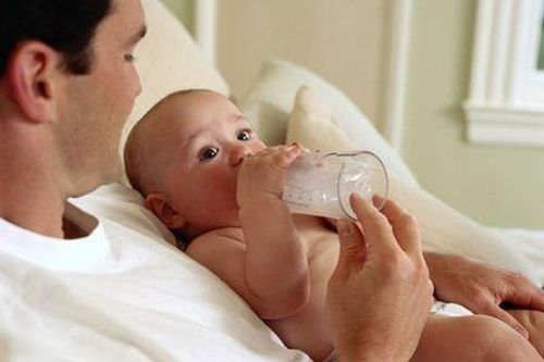 Sức khỏe của người cha có thể ảnh hưởng đến sức khỏe của trẻ sơ sinh