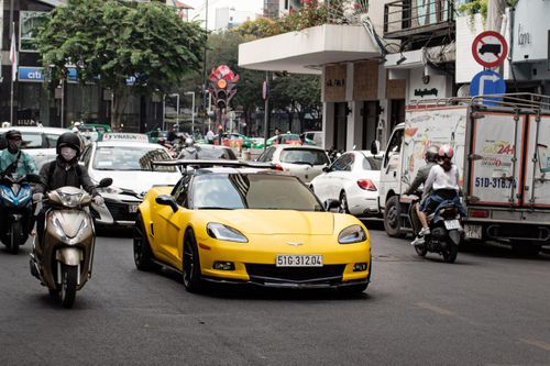 Chevrolet Corvette C6 hàng hiếm xuất hiện trên đường phố TP.HCM
