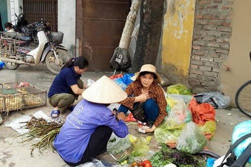Nhiều hộ kinh doanh và người dân còn chủ quan trước dịch Covid-19