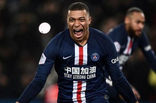 Cầu thủ xuất sắc nhất Châu Âu mùa này: Messi, De Bruyne, hay Mbappe?