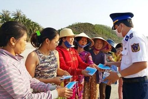 Bộ tư lệnh Vùng Cảnh sát biển 3 tuyên truyền phòng, chống dịch bệnh Covid-19