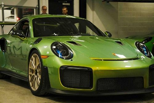 'Soi' Porsche 911 GT2 RS cá nhân hóa độc nhất tại Canada