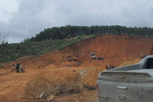 Nghi vấn 'núp bóng' dự án nuôi lợn để tận thu khoáng sản