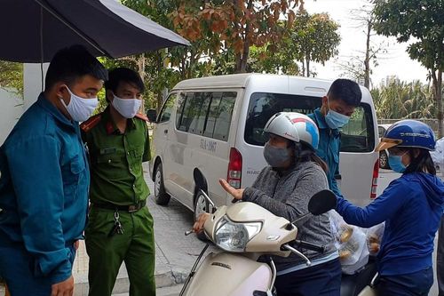 Những người thầm lặng