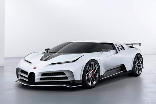 Ronaldo tậu siêu phẩm Bugatti, nối dài danh sách siêu xe bạc tỉ của mình