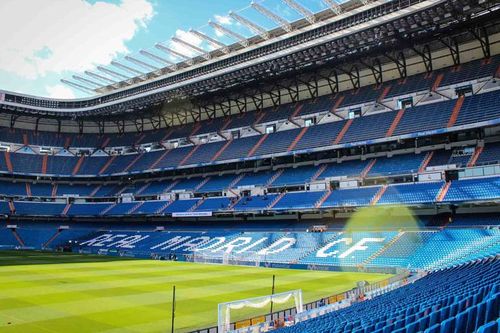Real Madrid dùng sân Bernabeu làm nơi tiếp tế, chống dịch Covid-19