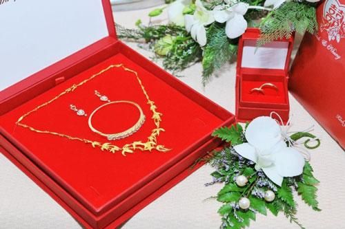 Nhắn tin hỏi nhà gái về việc thách cưới, chàng trai 'tái mặt' vì toàn những thứ có giá 'trên trời'