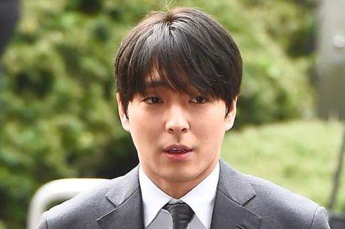 Ngôi sao K-pop Choi Jong Hoon nhận án tù vì bê bối tình dục