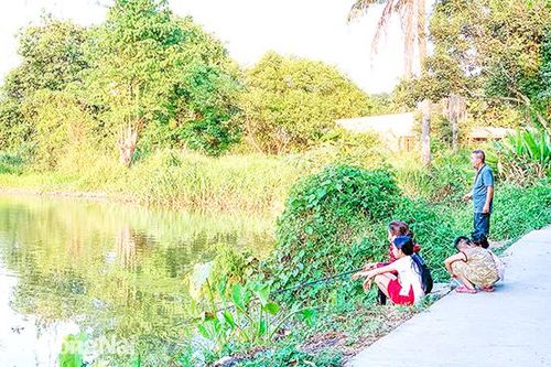 Còn những hồ nước thiếu an toàn gần khu dân cư