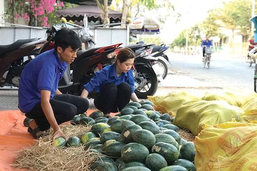 Tiếp sức cho các đơn vị làm nhiệm vụ phòng, chống dịch