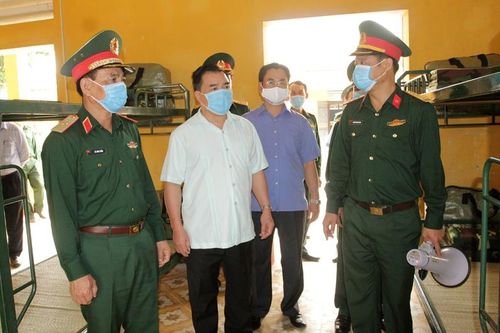 Lãnh đạo tỉnh kiểm tra các cơ sở xây dựng khu cách ly tập trung