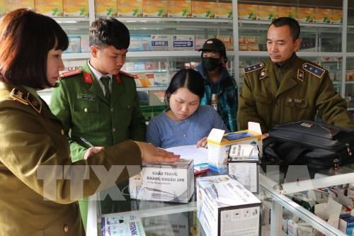 Kiểm tra, giám sát 77 vụ vi phạm kinh doanh thiết bị y tế