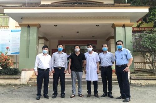 Dịch COVID - 19: Hà Tĩnh tăng cường bác sĩ điều trị lên BV Quốc tế Cầu Treo