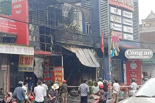 Cháy cửa hàng kinh doanh thiết bị ô tô, 2 ông cháu tử vong