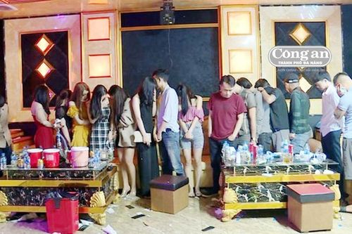 Bao trọn quán karaoke mở 'đại tiệc' ma túy mừng sinh nhật