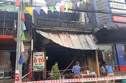 Cháy cửa hàng sửa chữa, kinh doanh thiết bị ô tô khiến 2 người tử vong