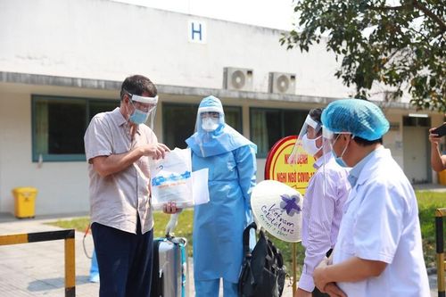 Bệnh viện Trung ương Huế lần đầu chữa khỏi cho bệnh nhân mắc Covid-19