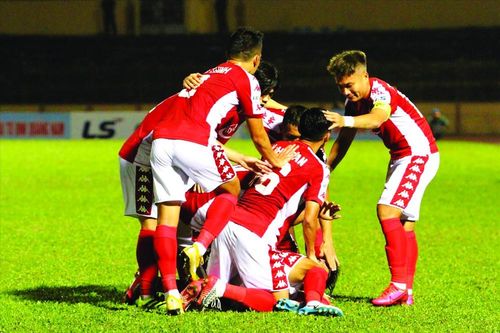 V-League gồng mình trong dịch