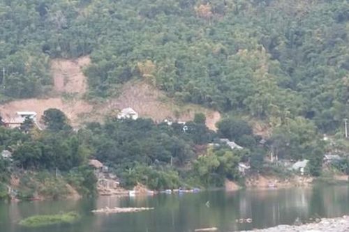 Rủ nhau ra sông tắm, hai học sinh đuối nước