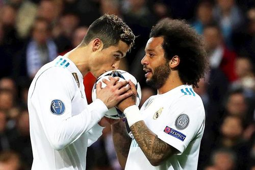 Ronaldo thúc Juventus chiêu mộ bạn thân Marcelo