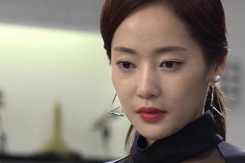 Mỗi đêm nằm bên chồng, tôi lại nghĩ đến tội lỗi 'tày đình' trong ngày anh ấy đi công tác