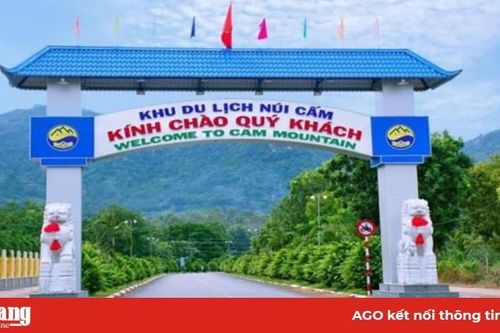Tạm dừng đón khách và thu phí tham quan Khu du lịch núi Cấm