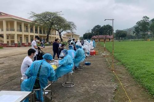 Những chiến sỹ nơi tuyến đầu chống dịch