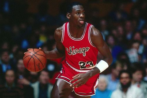 Michael Jordan và 9 tân binh có màn trình diễn hay nhất lịch sử NBA
