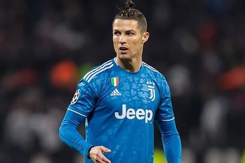 Ronaldo đồng ý cắt giảm 250 tỷ tiền lương vì dịch Covid-19
