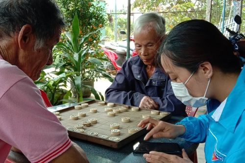Bình Định: Đến từng ngõ, gõ từng nhà khai báo y tế
