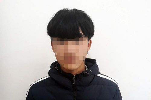 'Yêu' bé gái 12 tuổi, nam thiếu niên bị bắt giữ