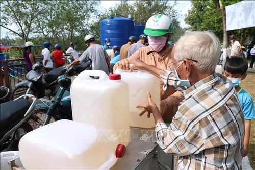 Cửu Long 'khát' nước - Bài 1: Giọt nước, giọt vàng