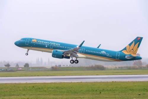 Từ 0 giờ ngày 30/3, Vietnam Airlines chỉ khai thác 1 chuyến bay khứ hồi Hà Nội - TP Hồ Chí Minh